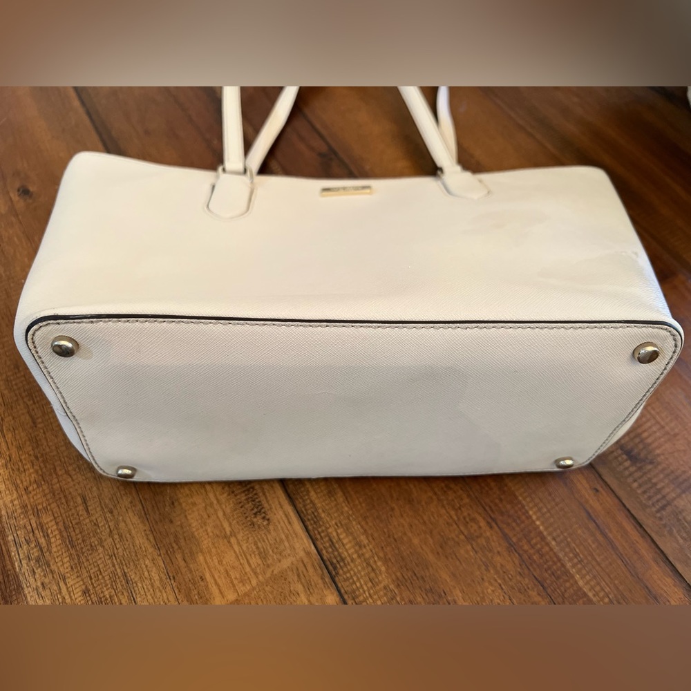 Kate Spade | Classic Cream Tote - Picture 5 of 8